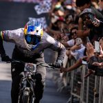 El ciclista checo Tomás Slavík hace historia al reclamar su cuarto título en el Red Bull Valparaíso Cerro Abajo